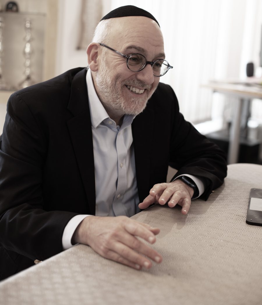 Harvey Belovski professional portrait